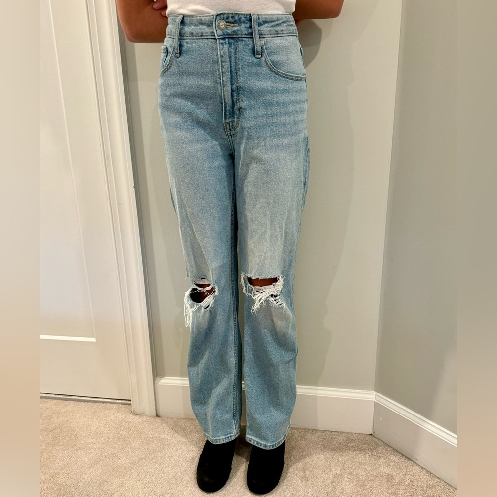 ULTRA HIGH-RISE RIPPED LIGHT WASH DAD JEANS